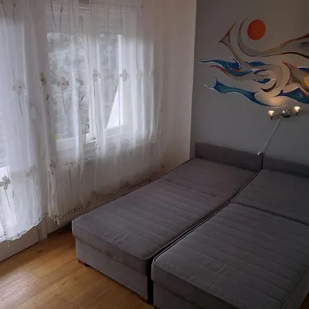 Holiday home Doppelhaushaelfte Fuer Sechs Personen Mit Terrasse Szantod